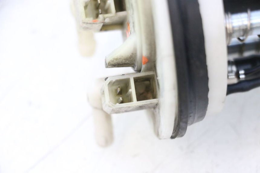 photo de KRAFTSTOFFPUMPE PEUGEOT SATELIS 125 (2006 - 2009) - Weitere Ansicht des Artikels