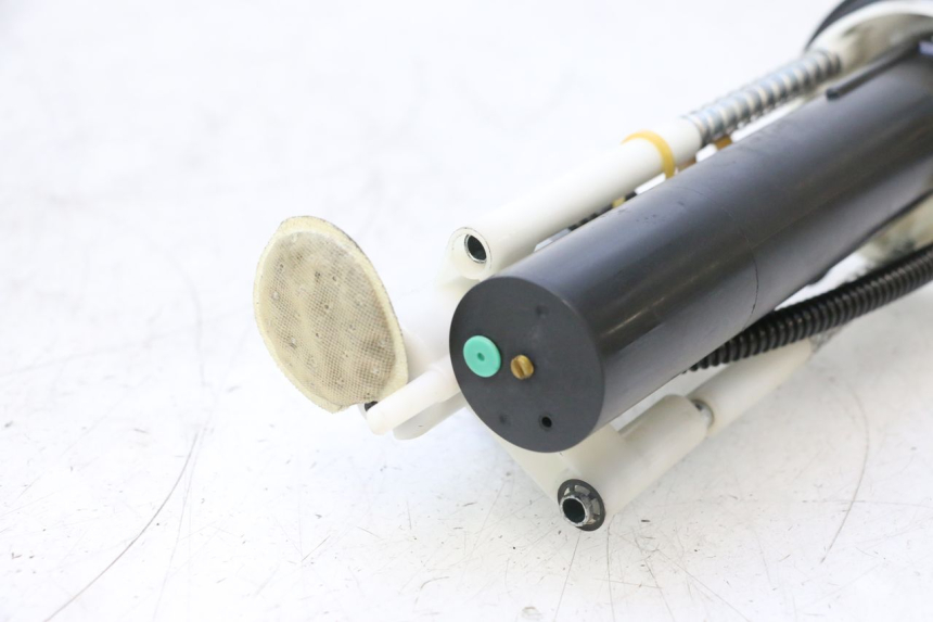 photo de KRAFTSTOFFPUMPE PEUGEOT SATELIS 125 (2006 - 2009) - Zoom auf Gebrauchszustand