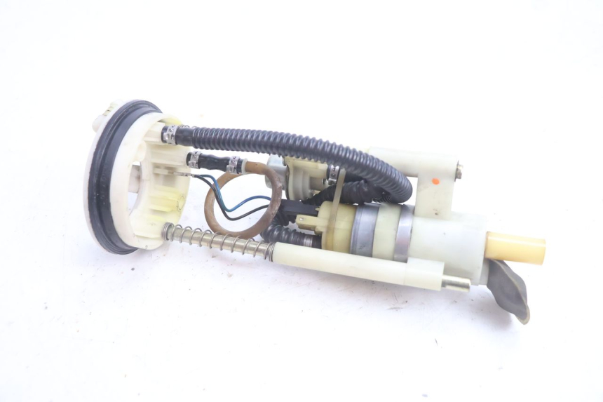 photo de KRAFTSTOFFPUMPE PEUGEOT SATELIS 125 (2006 - 2009) - Technische Nahaufnahme