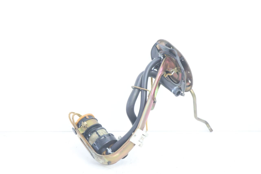 photo de BENZINPUMPE HONDA ST PAN EUROPEAN 1100 (1990 - 2002) - Zoom auf Gebrauchszustand