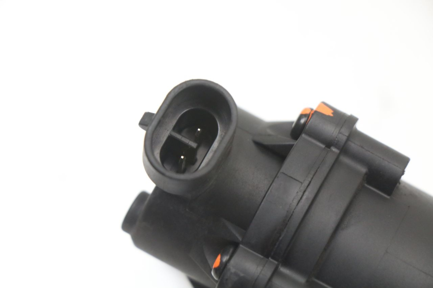 photo de BENZINPUMPE PEUGEOT STREETZONE I 2T 50 (2018 - 2020) - Alternative Perspektive