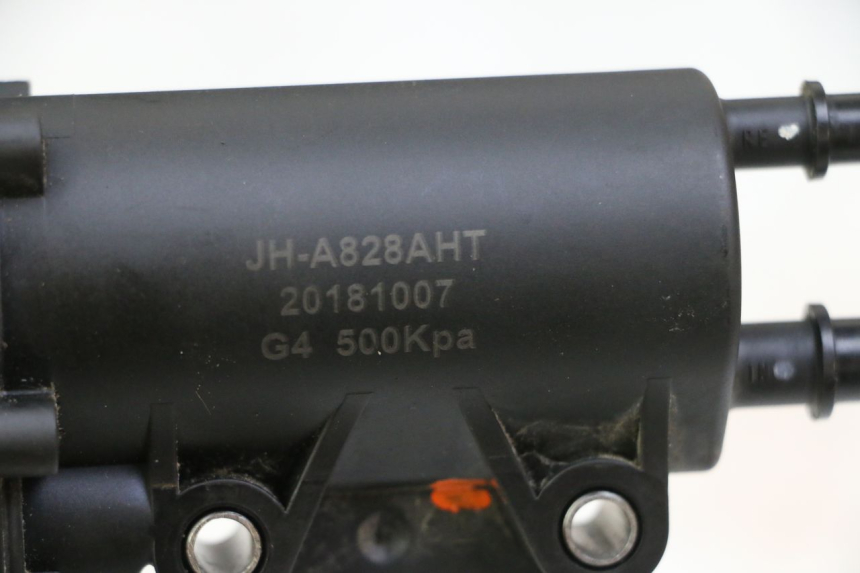 photo de BENZINPUMPE PEUGEOT STREETZONE I 2T 50 (2018 - 2020) - Detailansicht des Bauteils