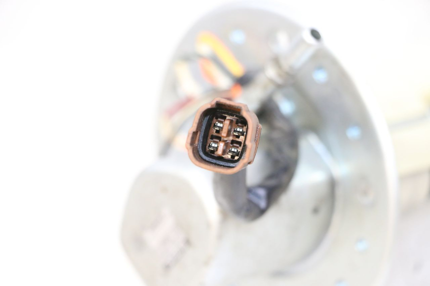 photo de BENZINPUMPE SUZUKI SV S 650 (2003 - 2009) - Detailansicht des Bauteils