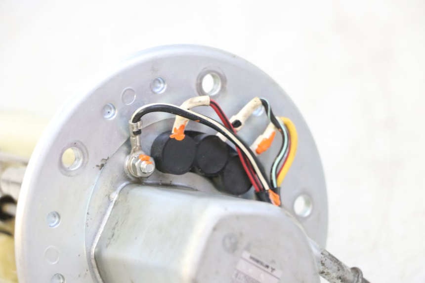 photo de BENZINPUMPE SUZUKI SV S 650 (2003 - 2009) - Weitere Ansicht des Artikels