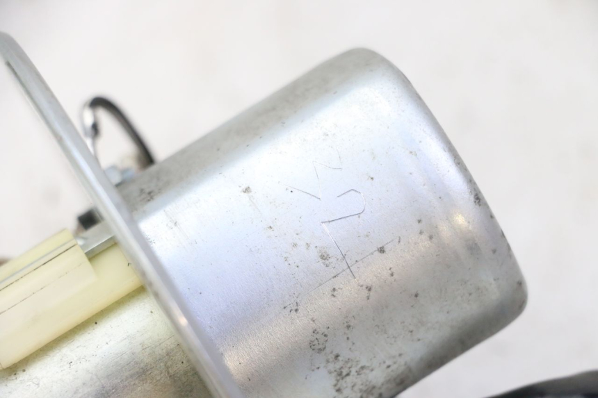 photo de BENZINPUMPE SUZUKI SV S 650 (2003 - 2009) - Zoom auf Gebrauchszustand