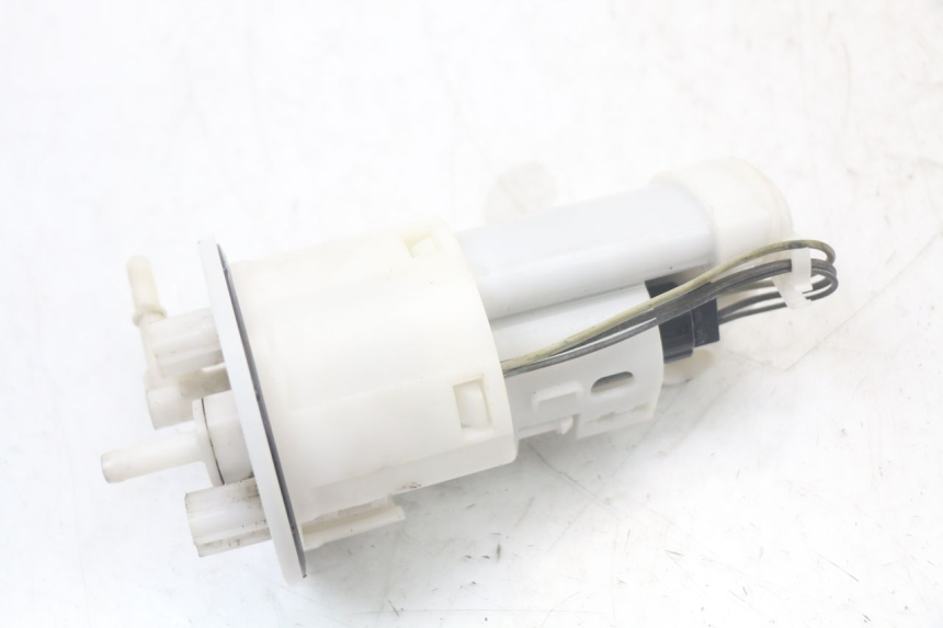 photo de KRAFTSTOFFPUMPE YAMAHA TDM ABS 900 (2002 - 2014) - Zoom auf Gebrauchszustand