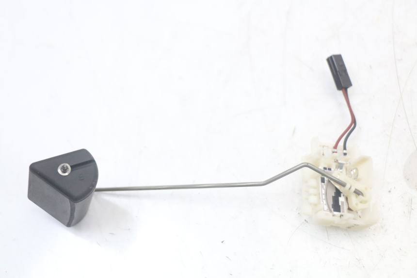 photo de KRAFTSTOFFPUMPE YAMAHA TDM ABS 900 (2002 - 2014) - Oberflächenzustand und Material