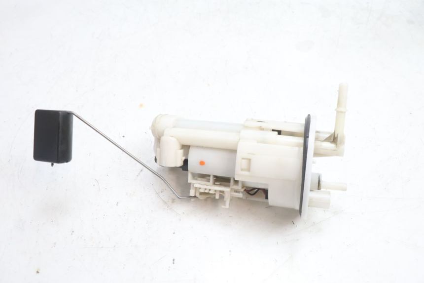 photo de BENZINPUMPE YAMAHA TDM ABS 900 (2002 - 2014) - Detailansicht des Bauteils