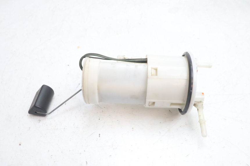 photo de BENZINPUMPE YAMAHA TDM ABS 900 (2002 - 2014) - Zoom auf Gebrauchszustand