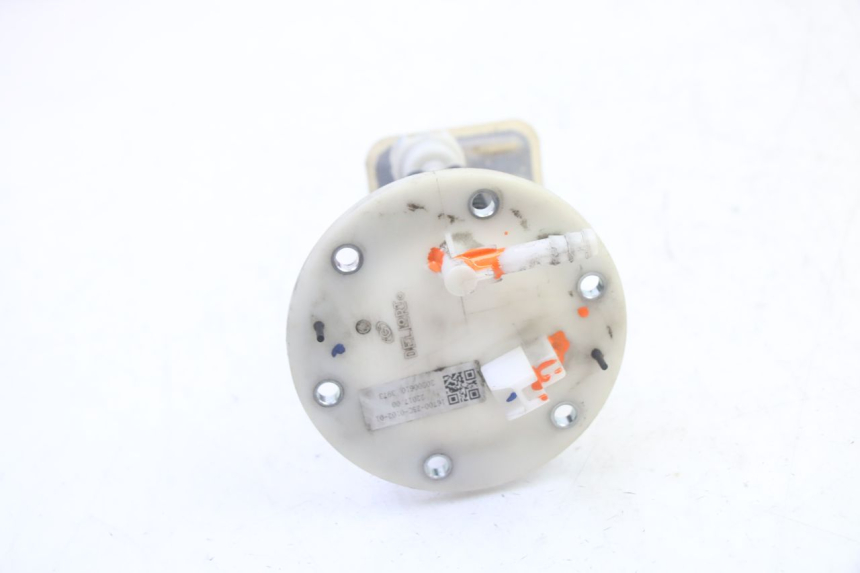 photo de BENZINPUMPE PEUGEOT TWEET PRO CARGO 50 (2018 - 2022) - Zoom auf Gebrauchszustand