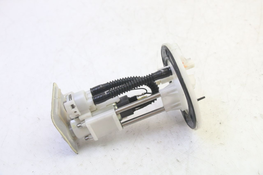 photo de BENZINPUMPE PEUGEOT TWEET PRO EFI 4T 50 (2021 - 2022) - Detailansicht des Bauteils