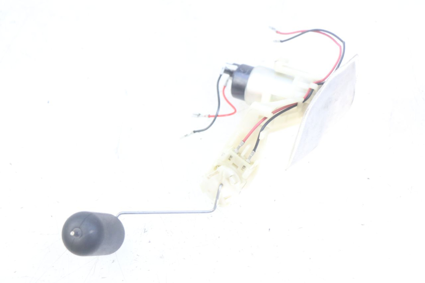 photo de KRAFTSTOFFPUMPE HONDA VISION NSC R 50 (2013 - 2015) - Technische Nahaufnahme