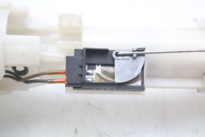 photo de BENZINPUMPE KYMCO X-CITING XCITING 400 (2014 - 2018) - Technische Nahaufnahme