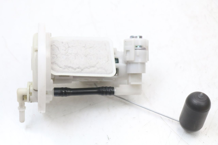 photo de KRAFTSTOFFPUMPE YAMAHA XMAX X-MAX ABS 125 (2017 - 2020) - Zoom auf Gebrauchszustand