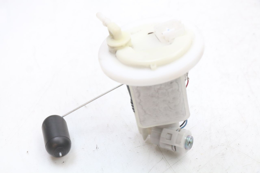 photo de KRAFTSTOFFPUMPE YAMAHA XMAX X-MAX ABS 125 (2017 - 2020) - Technische Nahaufnahme