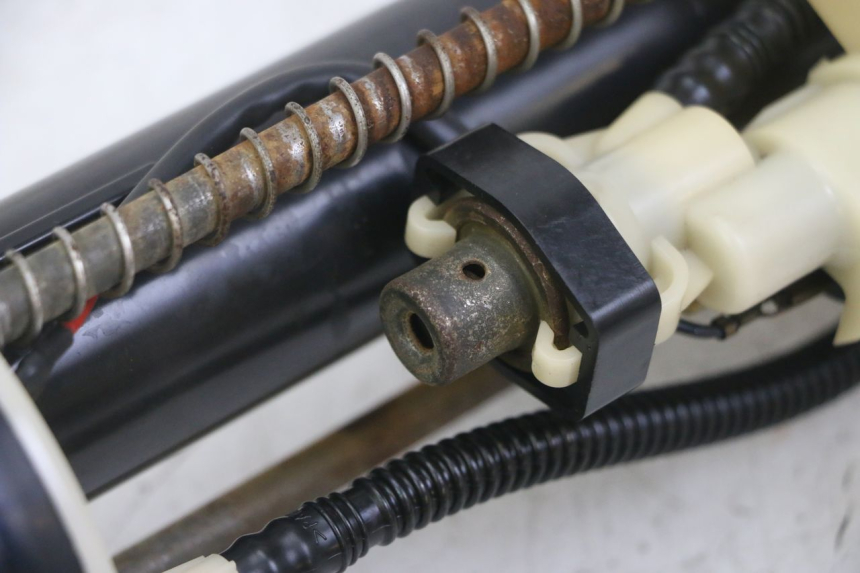 photo de KRAFTSTOFFPUMPE YAMAHA X-MAX XMAX 125 (2010 - 2013) - Zoom auf Komponenten