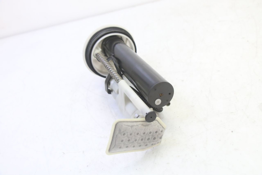 photo de KRAFTSTOFFPUMPE YAMAHA X-MAX XMAX 125 (2010 - 2013) - Details der Befestigungspunkte