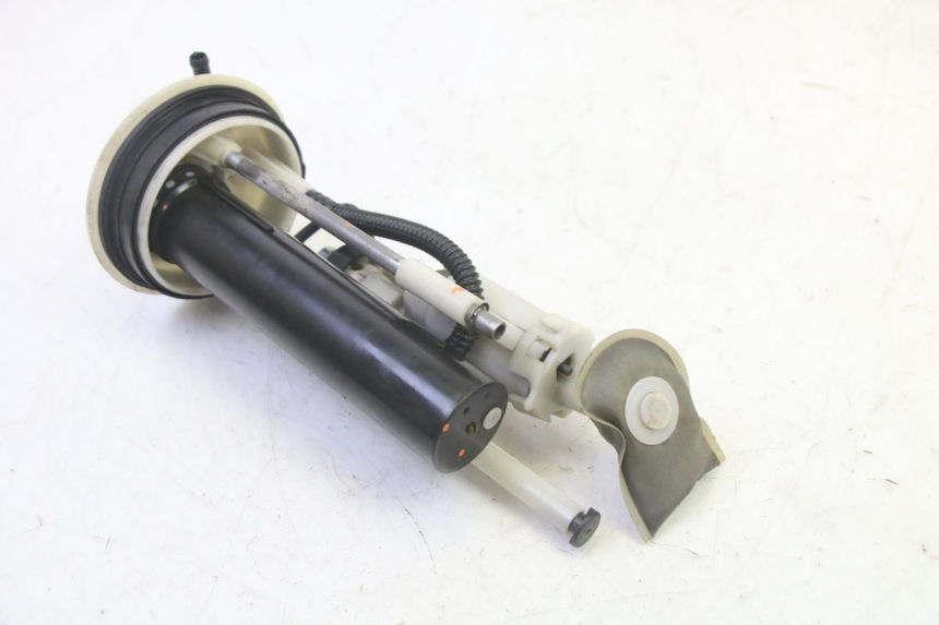 photo de KRAFTSTOFFPUMPE YAMAHA X-MAX XMAX 250 (2006 - 2009) - Oberflächenzustand und Material