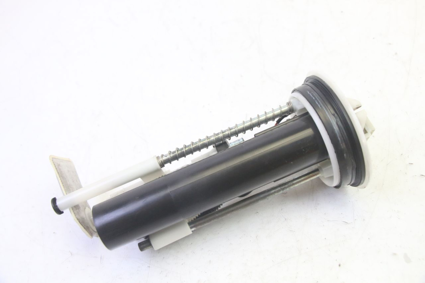 photo de KRAFTSTOFFPUMPE YAMAHA X-MAX XMAX 125 (2010 - 2013) - Zoom auf Gebrauchszustand