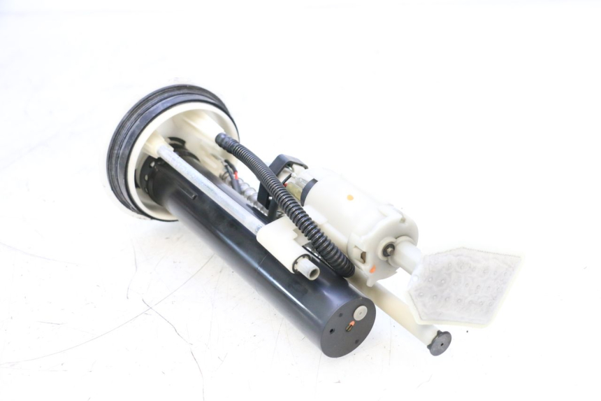 photo de KRAFTSTOFFPUMPE YAMAHA X-MAX XMAX 125 (2010 - 2013) - Details der Befestigungspunkte