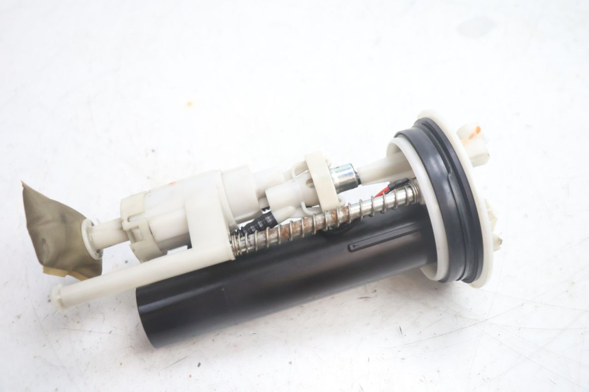 photo de KRAFTSTOFFPUMPE YAMAHA XMAX X-MAX 125 (2006 - 2009) - Zoom auf Gebrauchszustand