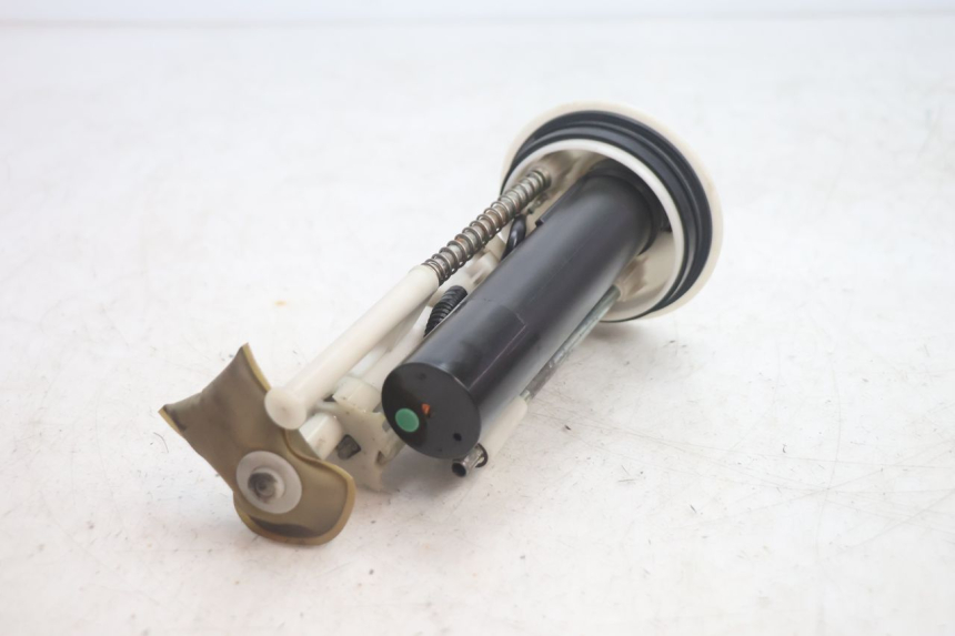 photo de KRAFTSTOFFPUMPE YAMAHA XMAX X-MAX 125 (2006 - 2009) - Oberflächenzustand und Material