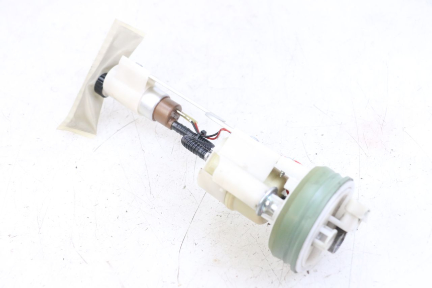 photo de KRAFTSTOFFPUMPE PIAGGIO X10 125 (2012 - 2017) - Zoom auf Gebrauchszustand