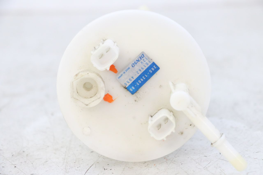 photo de BENZINPUMPE YAMAHA XJ6 ABS 600 (2008 - 2016) - Oberflächenzustand und Material