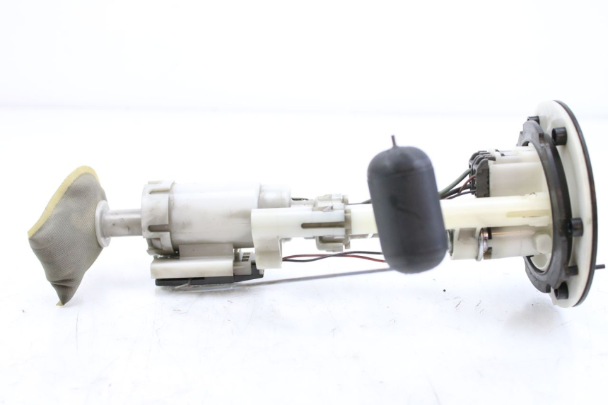 photo de KRAFTSTOFFPUMPE YAMAHA XP T-MAX TMAX ABS 500 (2004 - 2007) - Technische Nahaufnahme