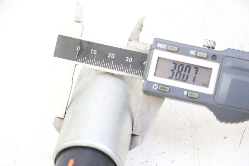 photo de KRAFTSTOFFPUMPE YAMAHA XT X 660 (2004 - 2016) - Gesamtansicht des Produkts