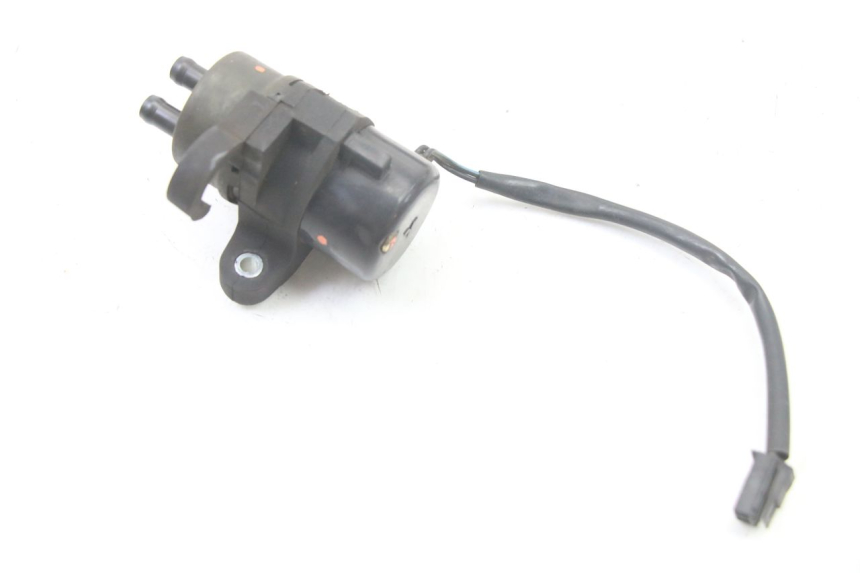 photo de KRAFTSTOFFPUMPE YAMAHA FZS FAZER 600 (2001 - 2003) - Technische Nahaufnahme