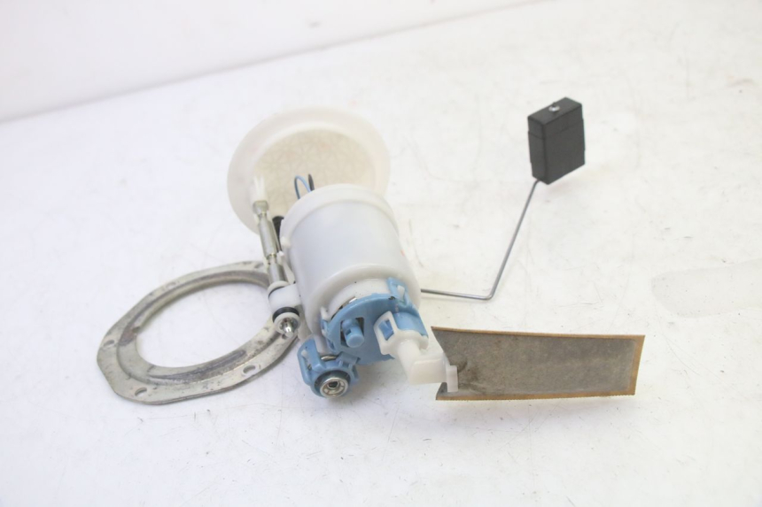 photo de BENZINPUMPE YAMAHA YFM GRIZZLY 550 (2008 - 2015) - Oberflächenzustand und Material