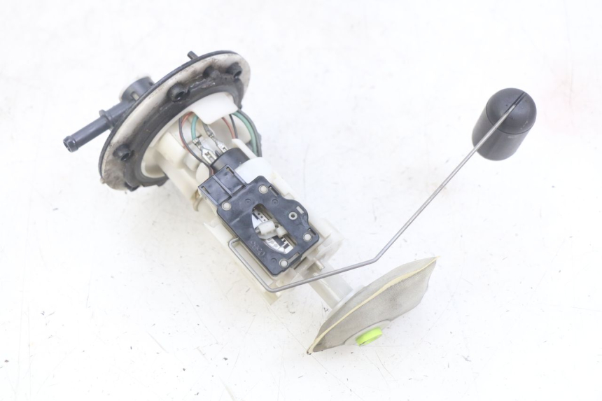 photo de KRAFTSTOFFPUMPE YAMAHA YP MAJESTY 400 (2004 - 2008) - Details der Befestigungspunkte