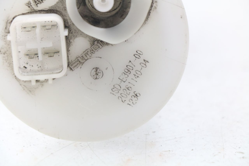 photo de BENZINPUMPE YAMAHA YP X-MAX XMAX 400 (2014 - 2017) - Technische Nahaufnahme