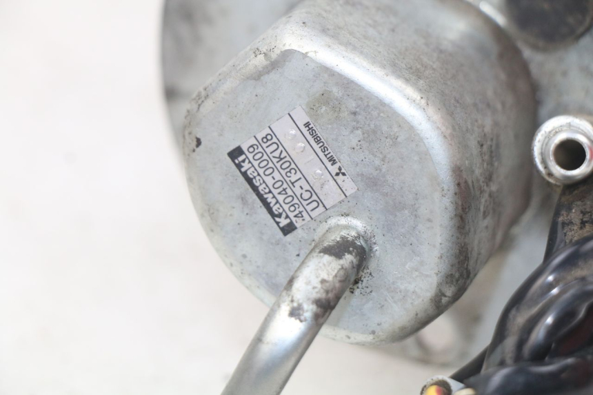 photo de KRAFTSTOFFPUMPE KAWASAKI Z S 750 (2003 - 2006) - Details der Befestigungspunkte