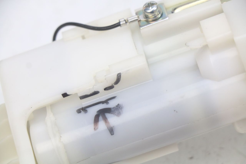 photo de BENZINPUMPE KAWASAKI Z 650 (2016 - 2019) - Alternative Perspektive