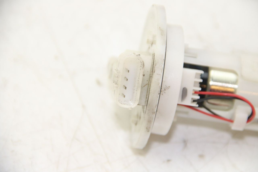 photo de KRAFTSTOFFPUMPE PIAGGIO ZIP 4T 50 (2018 - 2020) - Zoom auf Gebrauchszustand