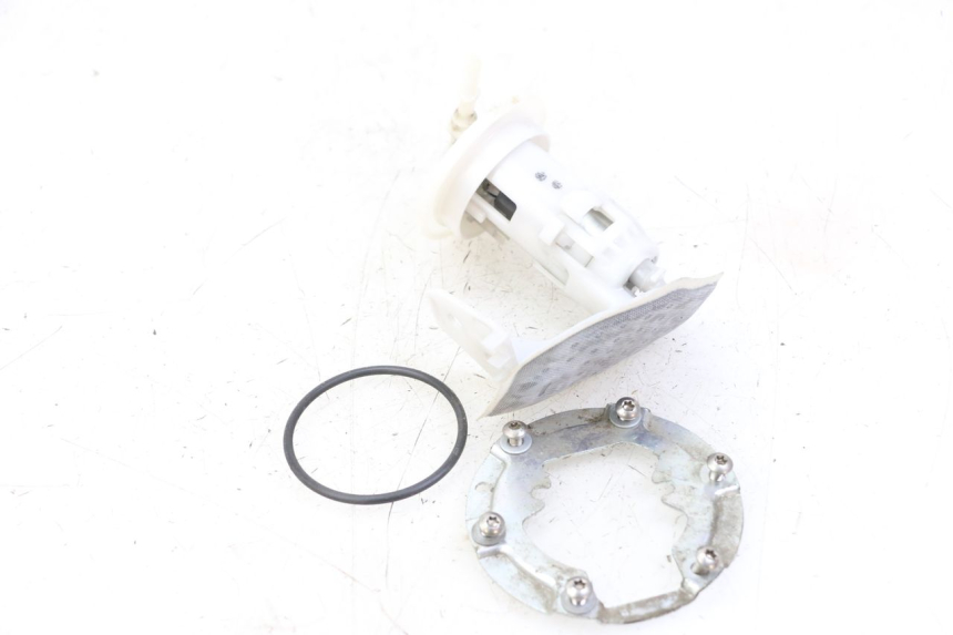 photo de KRAFTSTOFFPUMPE PIAGGIO ZIP 4T 50 (2018 - 2020) - Details der Befestigungspunkte