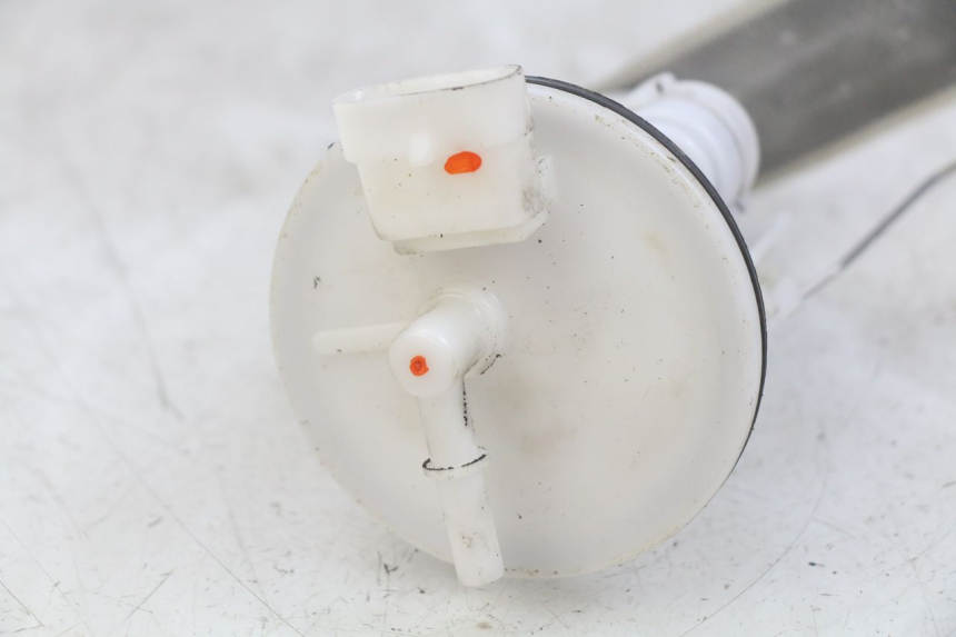 photo de KRAFTSTOFFPUMPE UNIVERSAL BIKE ZN50QT-11B 50 (2018 - 2021) - Details der Befestigungspunkte