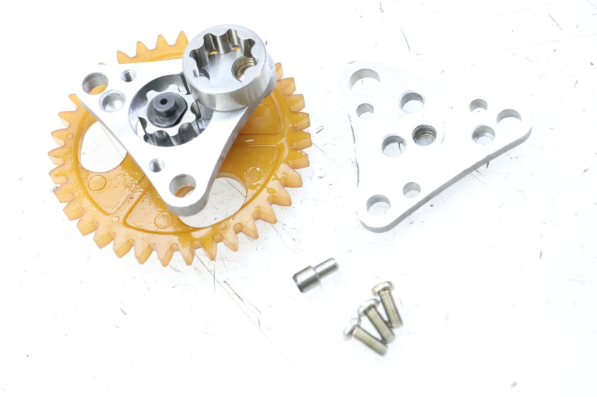 photo de ÖLPUMPE KYMCO AGILITY 4T 50 (2018 - 2022) - Zoom auf Gebrauchszustand