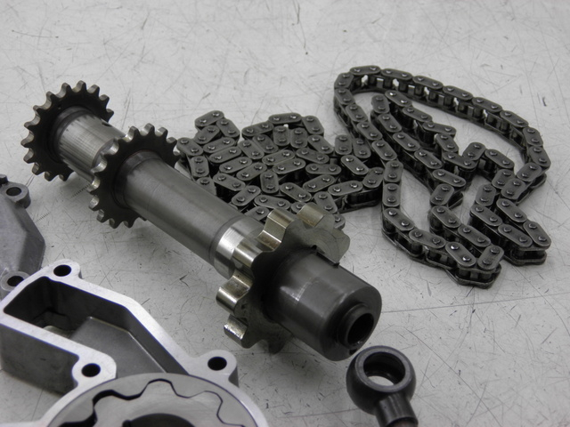 photo de ÖLPUMPE  BMW R RS 1150 (2001 - 2005) - Details der Befestigungspunkte