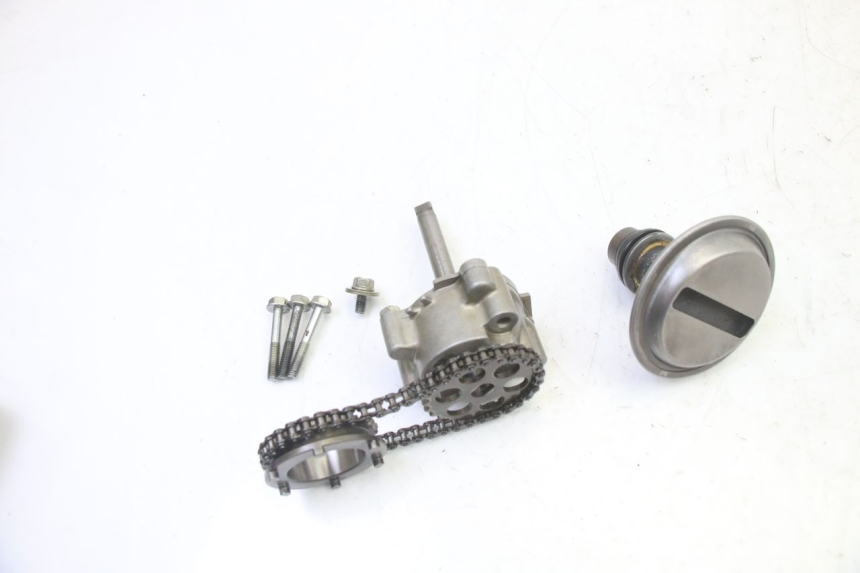 photo de ÖLPUMPE HONDA CBR RR FIREBLADE 900 (1992 - 1994) - Hauptansicht