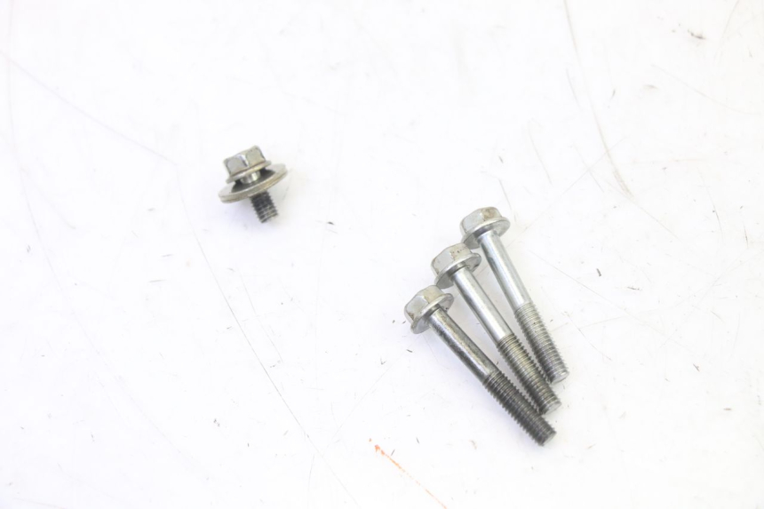 photo de ÖLPUMPE HONDA CBR RR FIREBLADE 900 (1992 - 1994) - Weitere Ansicht des Artikels