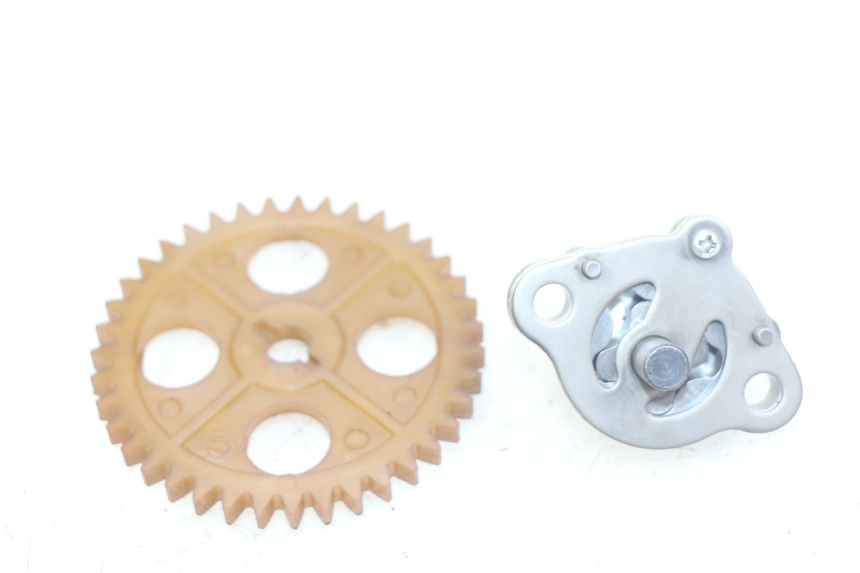 photo de ÖLPUMPE PEUGEOT CITYSTAR AIR 125 (2014 - 2017) - Hauptansicht