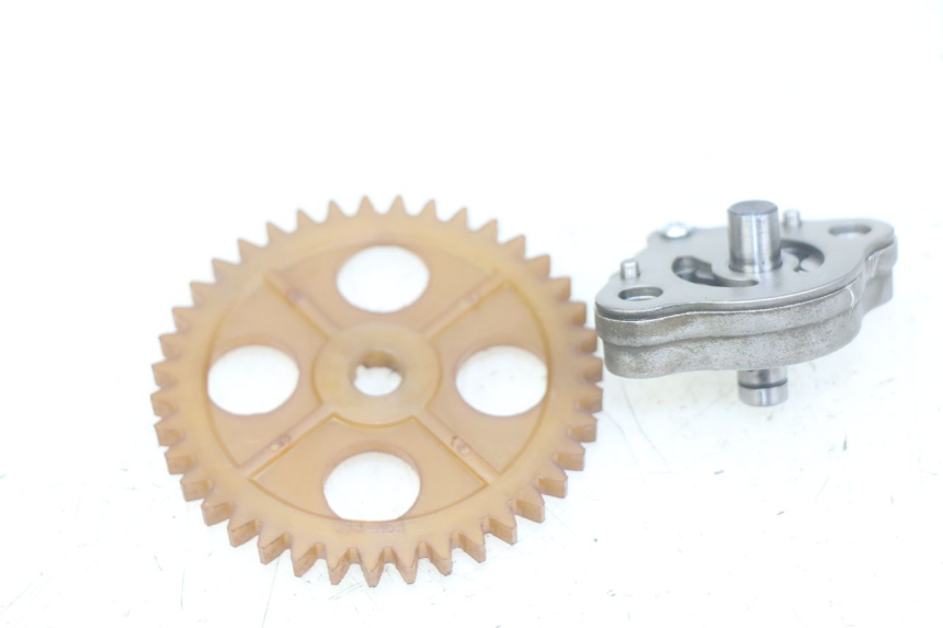 photo de ÖLPUMPE PEUGEOT CITYSTAR AIR 125 (2014 - 2017) - Detailansicht des Bauteils