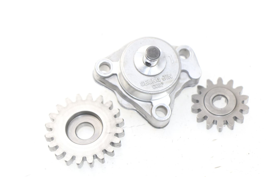 photo de ÖLPUMPE  HYOSUNG COMET GTR 125 (2007 - 2014) - Hauptansicht