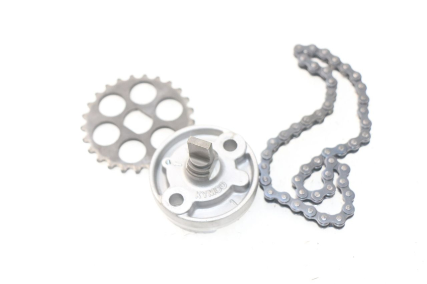 photo de ÖLPUMPE KYMCO DINK STREET 125 (2009 - 2014) - Zoom auf Gebrauchszustand