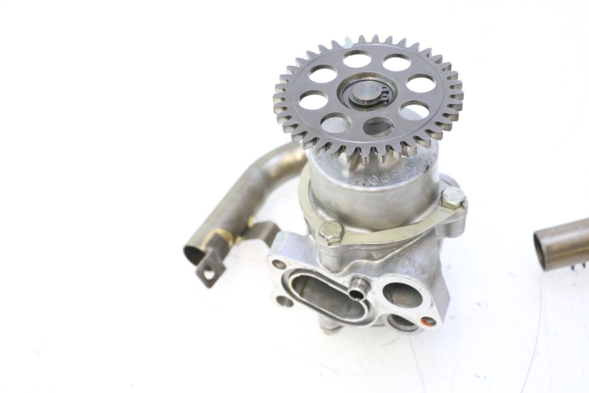 photo de ÖLPUMPE  SUZUKI GSF N BANDIT 1200 (2001 - 2005) - Detailansicht des Bauteils