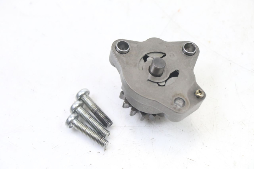 photo de ÖLPUMPE  HYOSUNG GTR 125 (2006 - 2008) - Technische Nahaufnahme