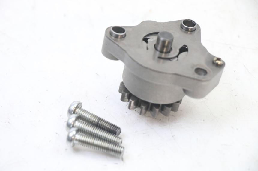 photo de ÖLPUMPE  HYOSUNG GTR 125 (2006 - 2008) - Gesamtansicht des Produkts